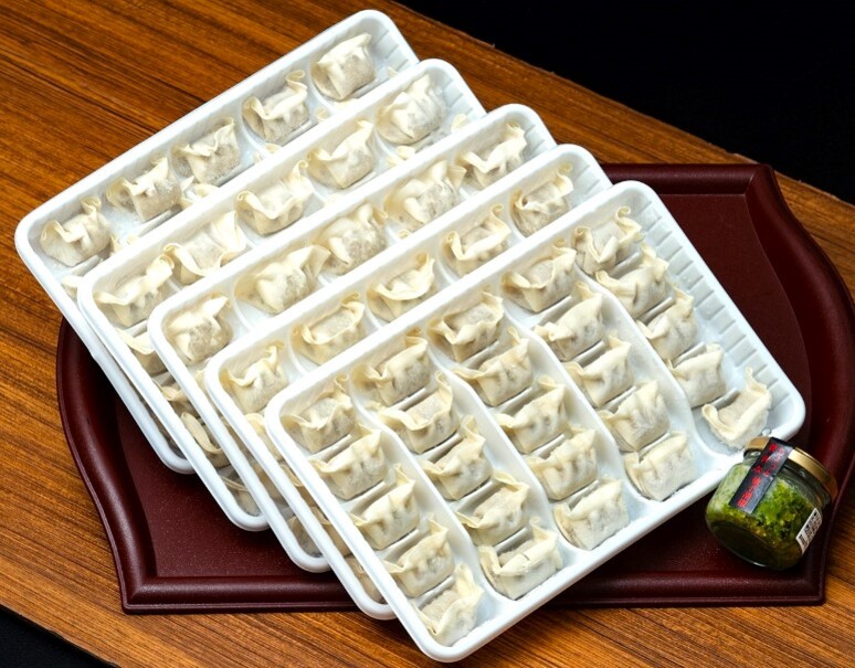 博多一口餃子（黒豚）と粗挽き生柚子胡椒セット』餃子125個（25