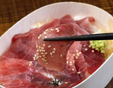 『山吉のマグロ丼』 1人前 290g 天然マグロ使用 郡山市総合地方卸売市場 株式会社 山吉  ※冷凍■